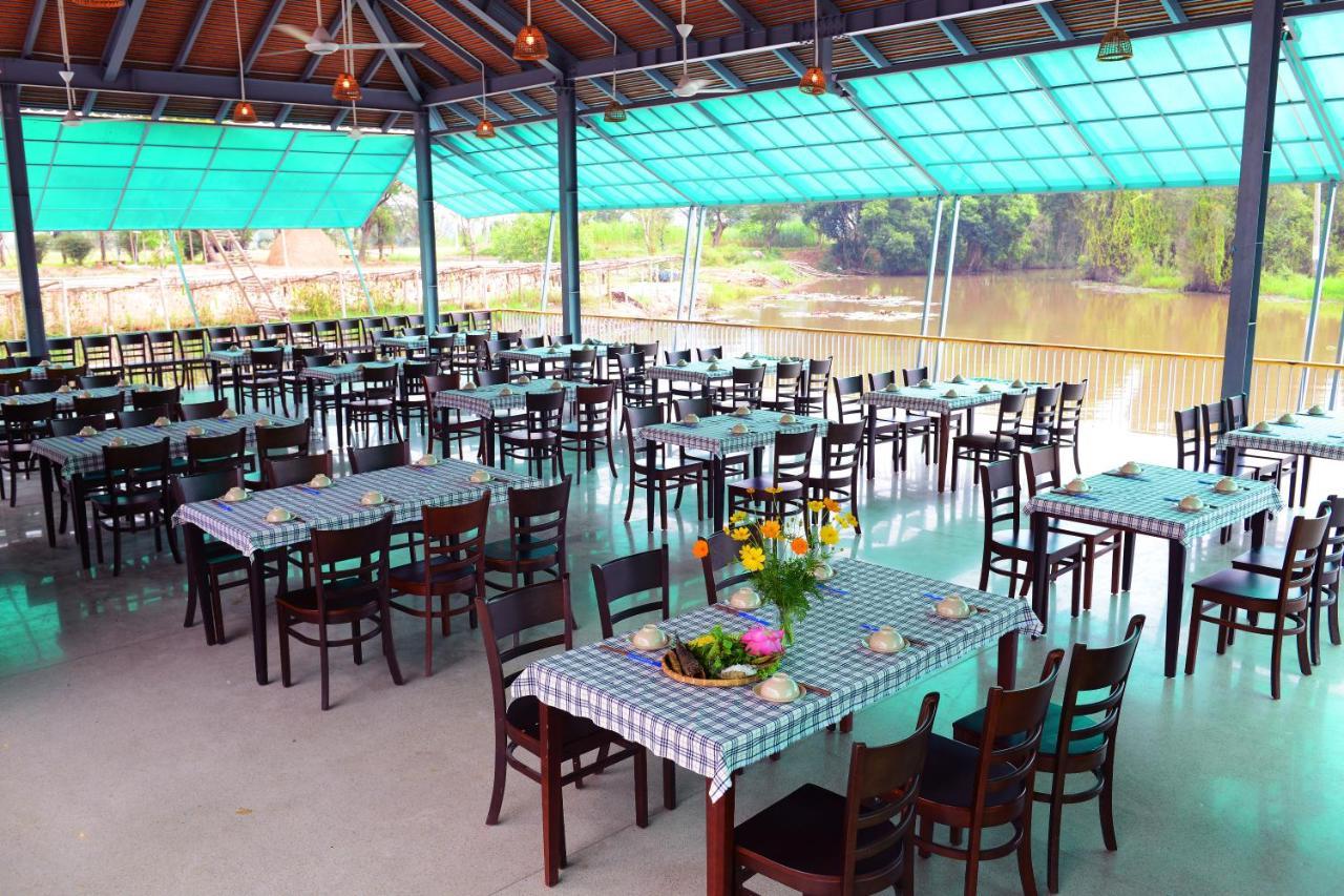 Kdl Lang Noi Tan Lap - Tan Lap Floating Village Moc Hoa Exterior photo